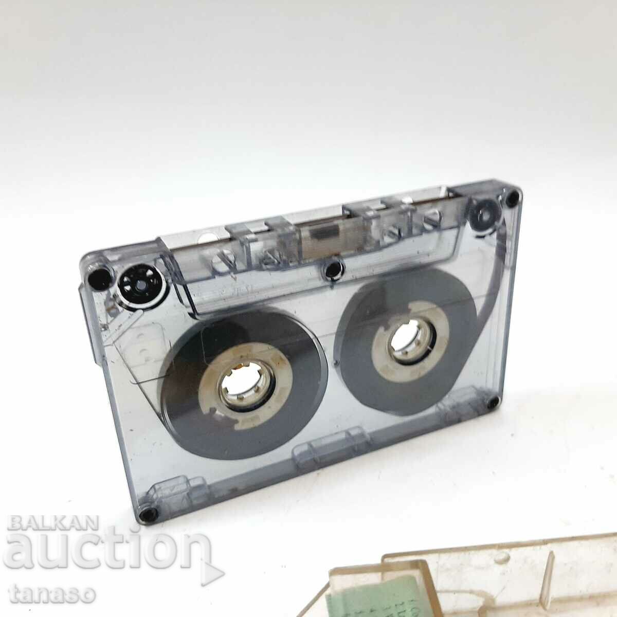 Delivery of Audio cassette Eric Clapton - Story (15.3) Delivery of Audio cassette Eric Clapton - Story (15.3)