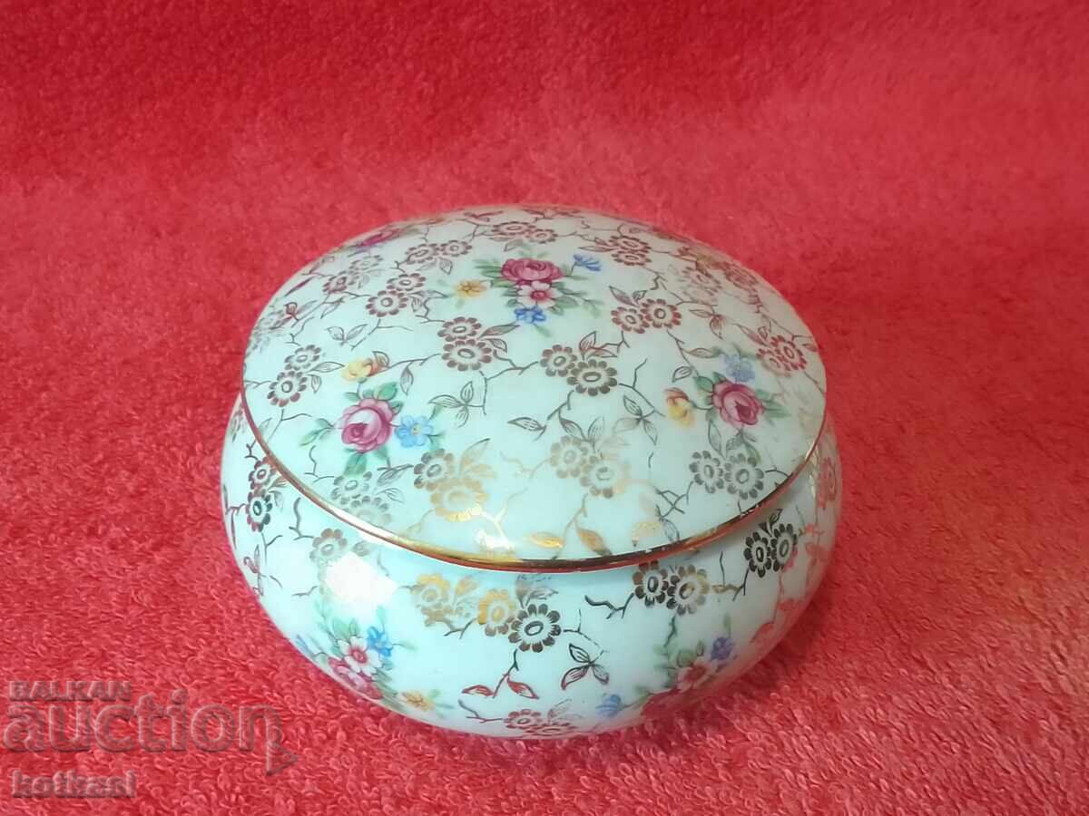 Old porcelain jewelry box marked Germany J.G&Z.H. - 7 Old porcelain jewelry box marked Germany J.G&Z.H. - 7