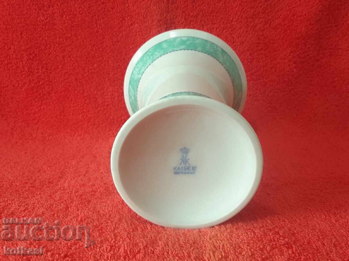 Livrarea Vaza veche de portelan marcata KAISER Germania