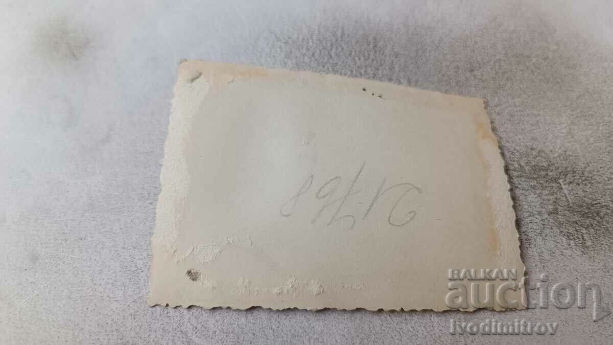 Photo Sofia Man and woman on a walk with price 2.45 BGN | € 1.25 Photo Sofia Man and woman on a walk with price 2.45 BGN | € 1.25