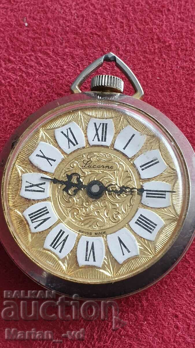 Medalion ceas de damă LUCERNE cu preț 60.00 BGN | € 30.68 Medalion ceas de damă LUCERNE cu preț 60.00 BGN | € 30.68