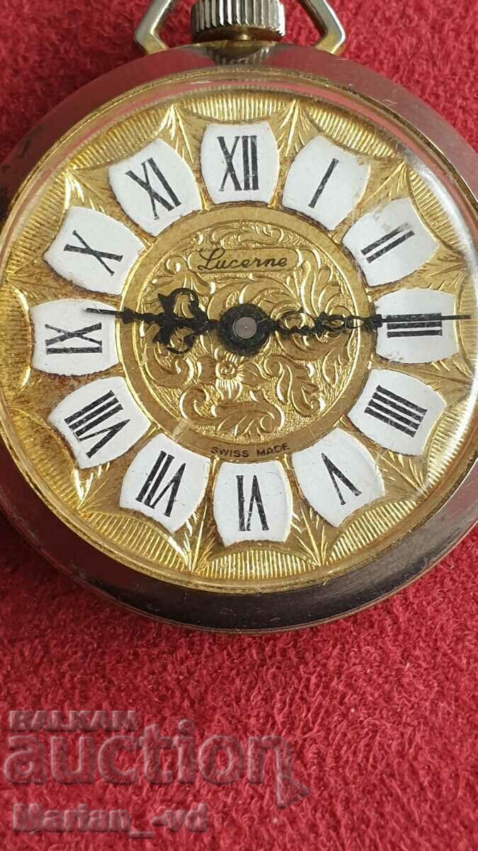 Licitație Medalion ceas de damă LUCERNE Licitație Medalion ceas de damă LUCERNE