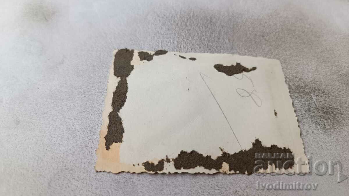 Φωτογραφία Σοφία Μια γυναίκα και ένα αγοράκι σε μια βόλτα με τιμή 2.35 BGN | € 1.20 Φωτογραφία Σοφία Μια γυναίκα και ένα αγοράκι σε μια βόλτα με τιμή 2.35 BGN | € 1.20