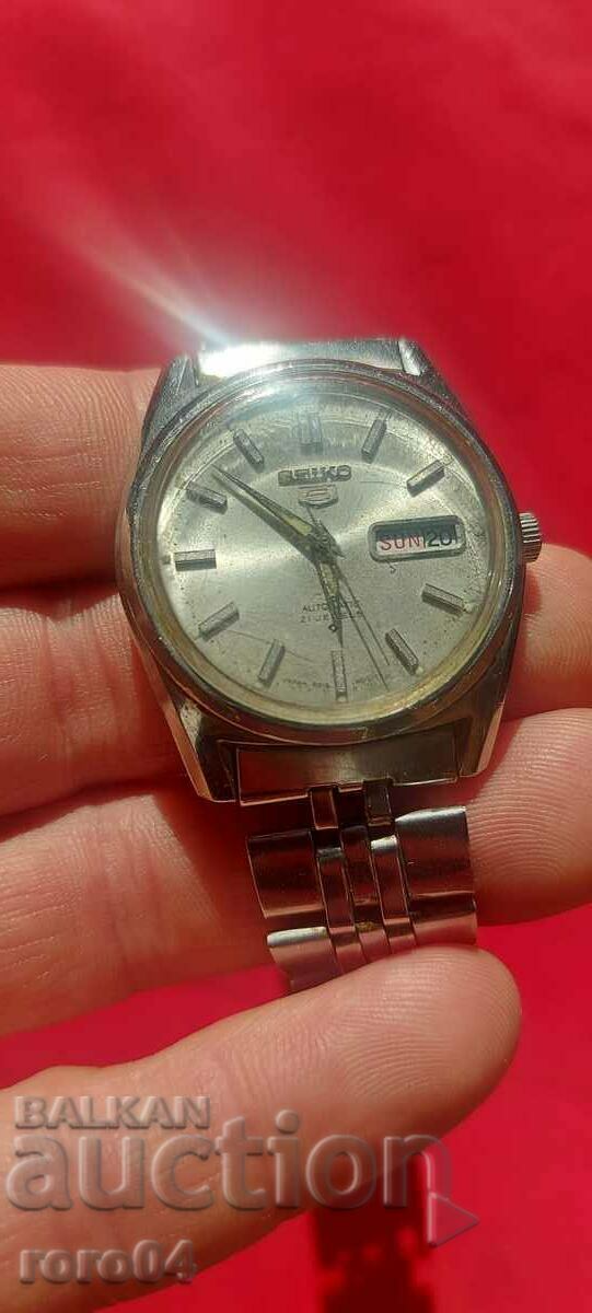 SEIKO 5 - 21 j. με τιμή € 44.99 | 87.99 BGN