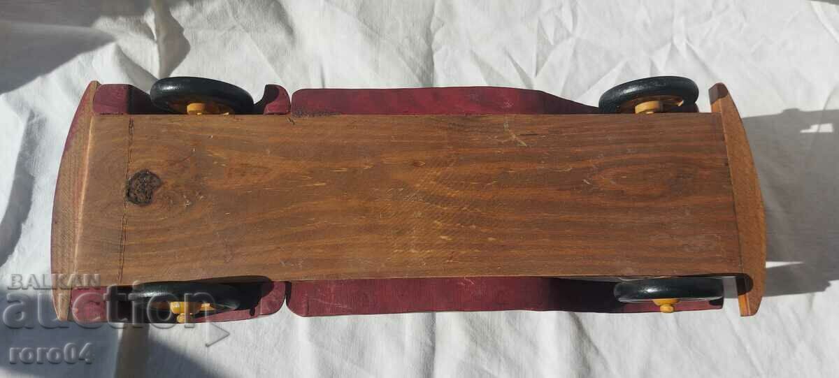 RETRO CAR - MODEL - WOOD - 5