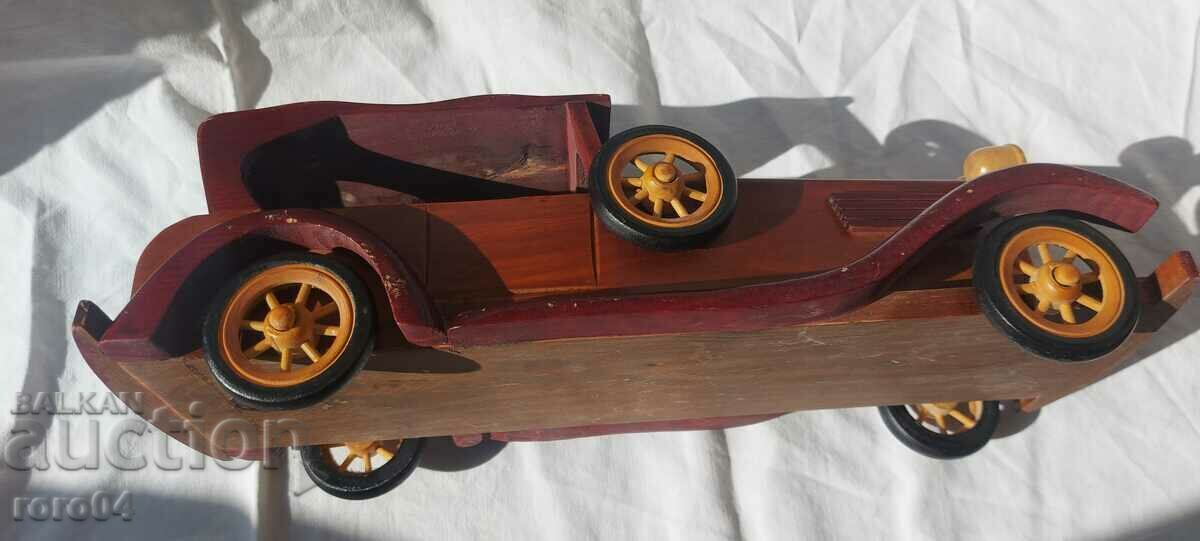 RETRO CAR - MODEL - WOOD - 6