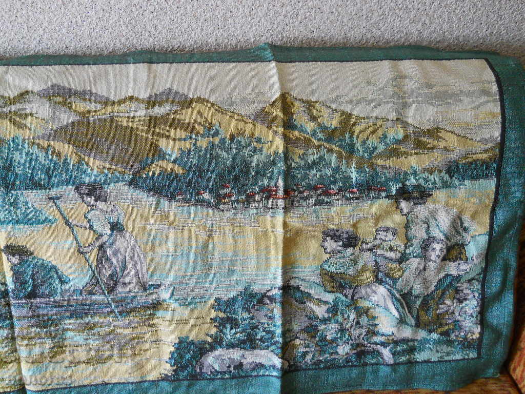 Livrarea Covor vechi de perete - broderie mecanică Livrarea Covor vechi de perete - broderie mecanică