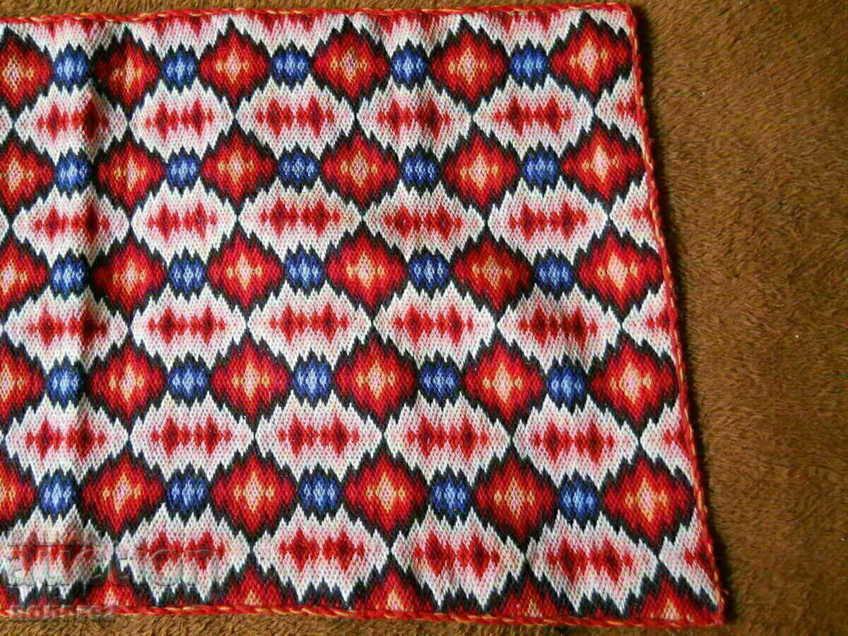 Auction Old Turlach hand-embroidered wall carpet Auction Old Turlach hand-embroidered wall carpet