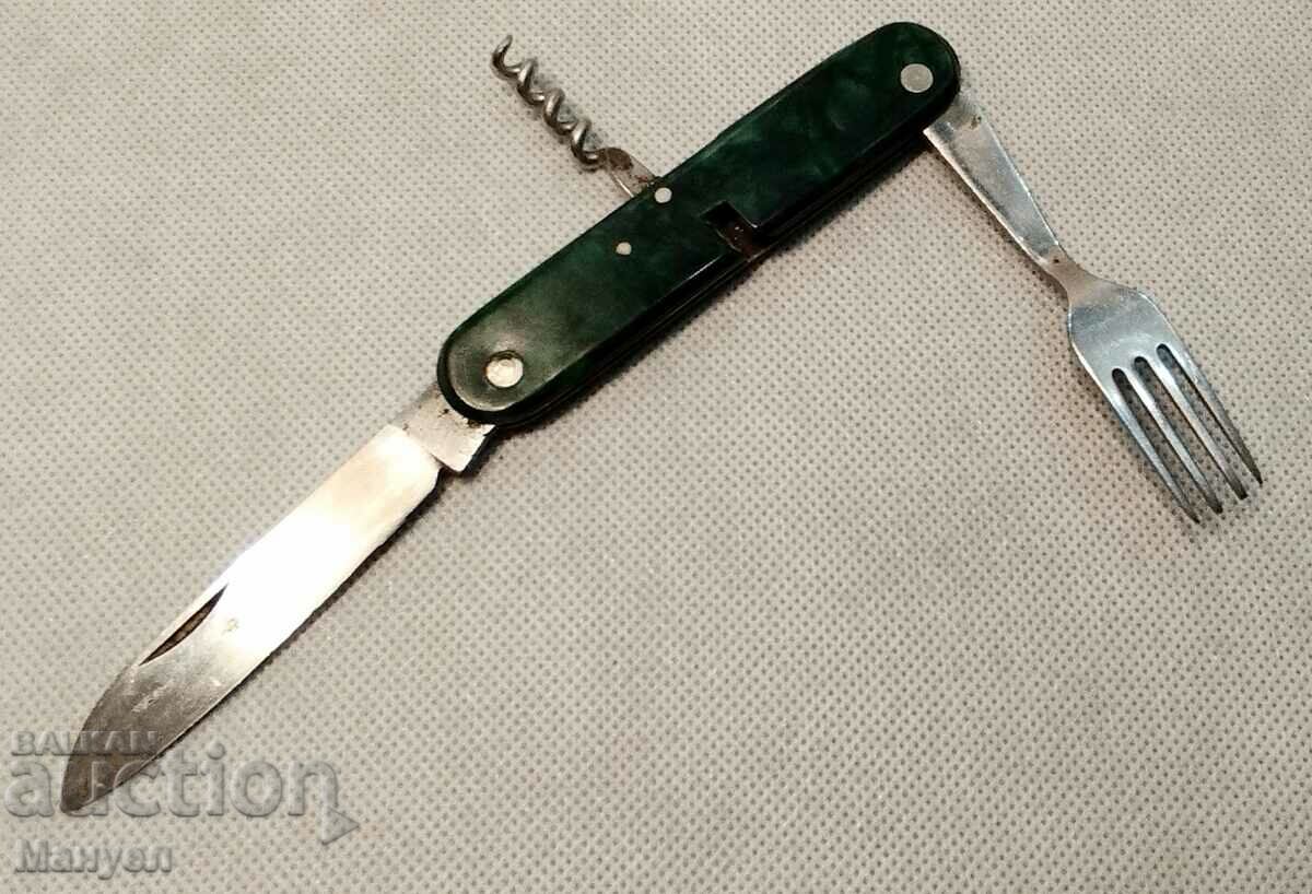 Livrarea Cuțit de buzunar vechi „P. Danev”. Livrarea Cuțit de buzunar vechi „P. Danev”.