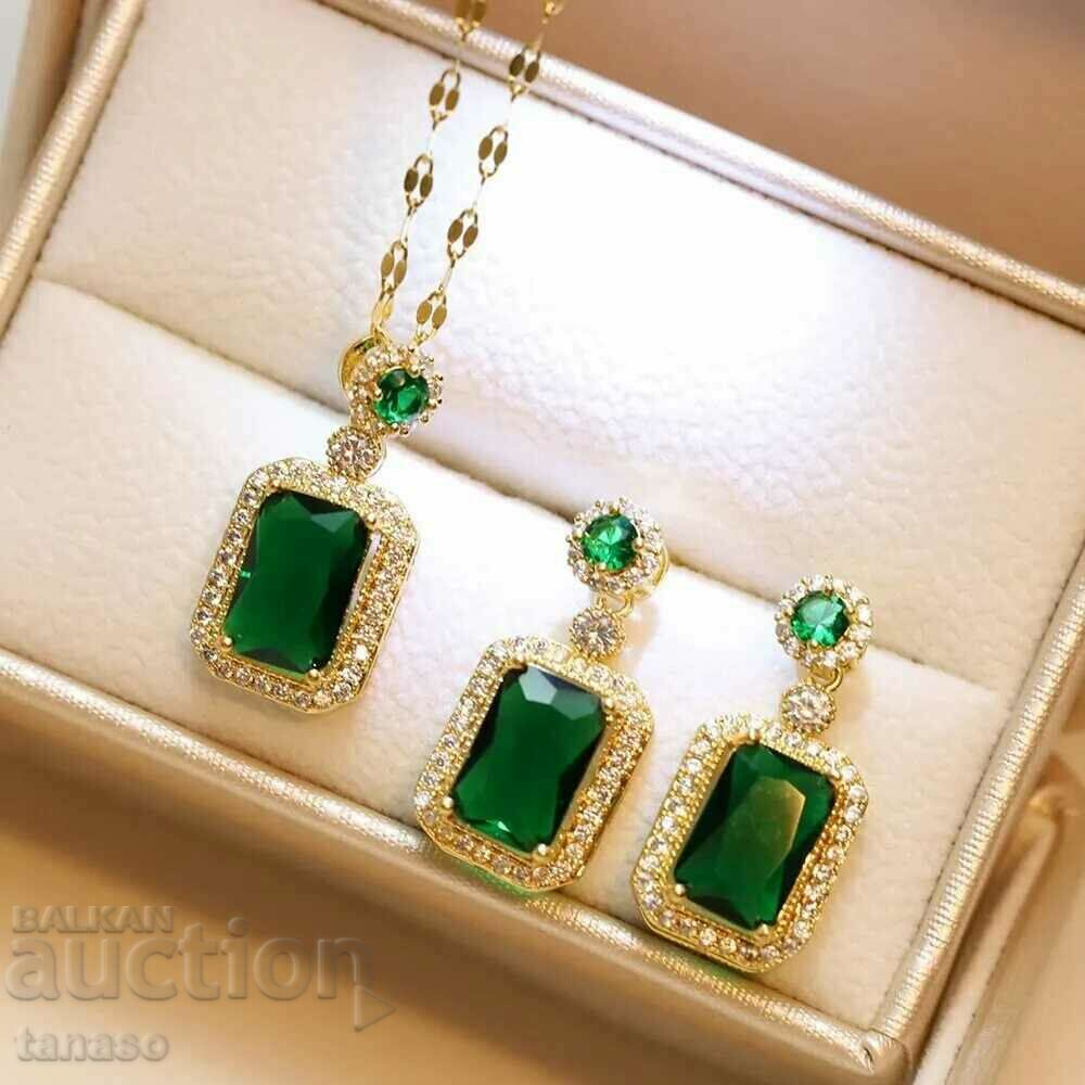 Delivery of Jewelery set of 4 pieces Delivery of Jewelery set of 4 pieces