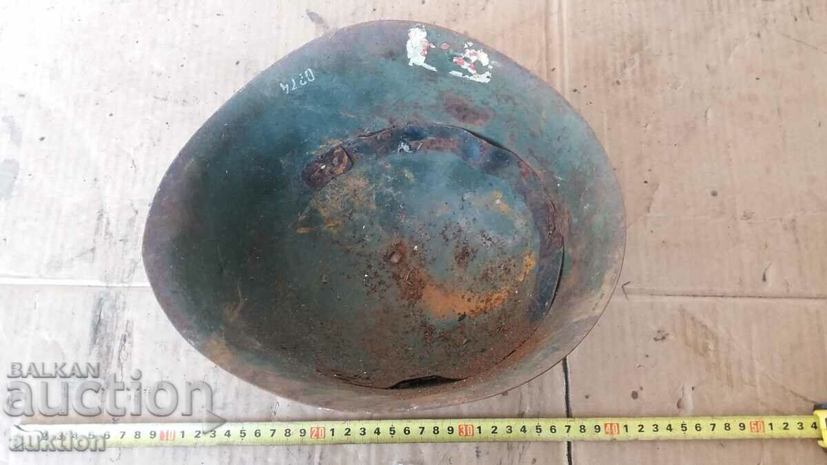 OLD HELMET - BA - 6 OLD HELMET - BA - 6