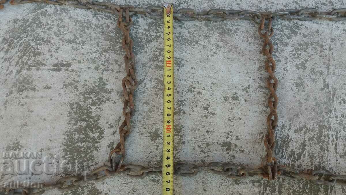 SNOW CHAINS - 6 SNOW CHAINS - 6