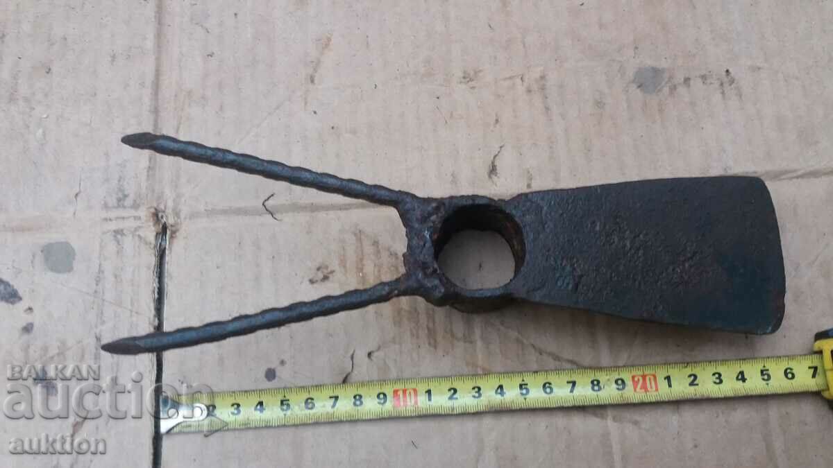 AN OLD HOE - 5 AN OLD HOE - 5