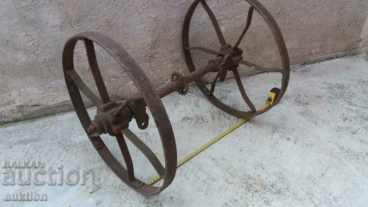 Auction OLD WHEELER, PLOW DRAWER, PLOW Auction OLD WHEELER, PLOW DRAWER, PLOW