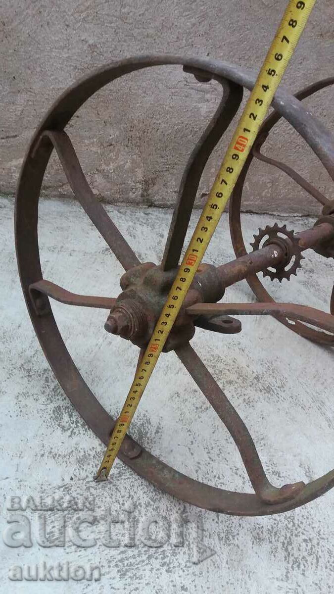 OLD WHEELER, PLOW DRAWER, PLOW - 6 OLD WHEELER, PLOW DRAWER, PLOW - 6