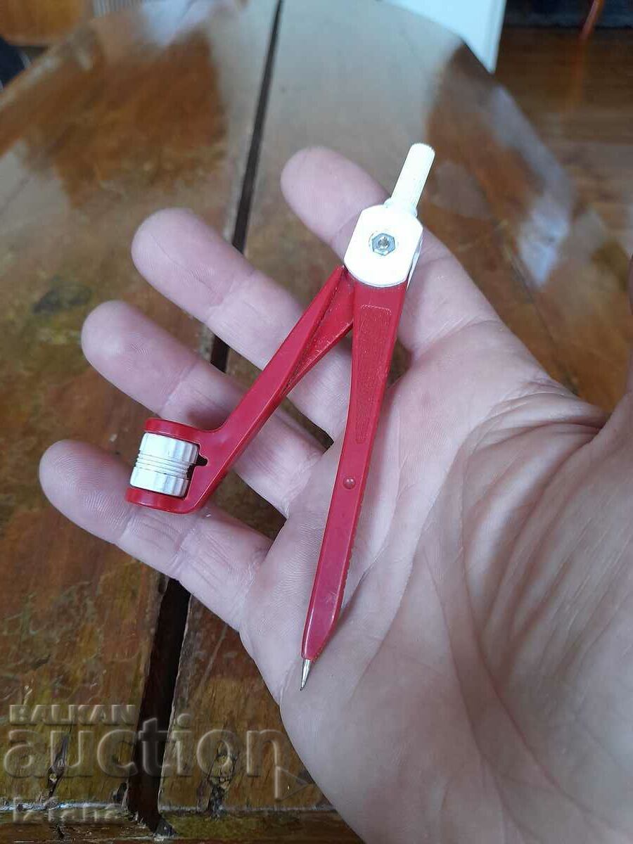 Delivery of Old compass Delivery of Old compass