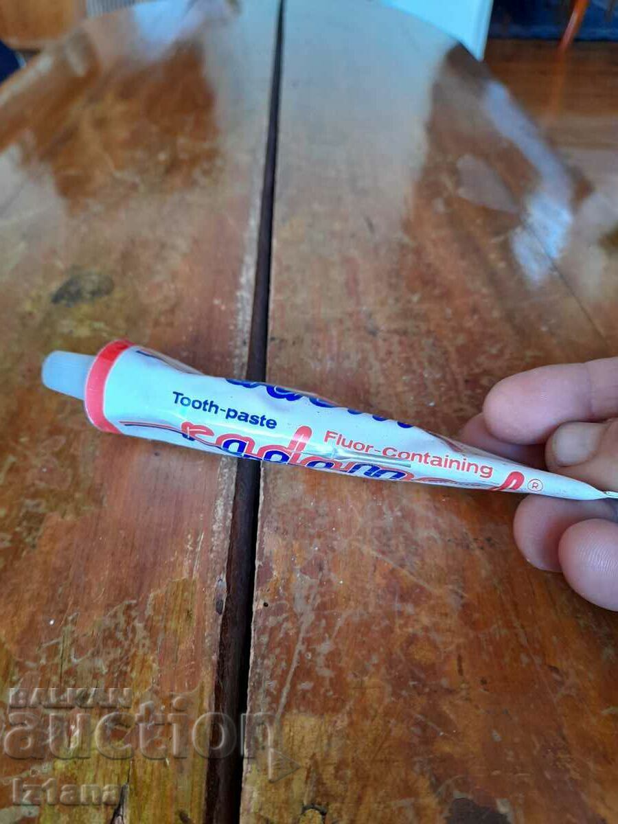 Pastă de dinți Radomed - 5 Pastă de dinți Radomed - 5