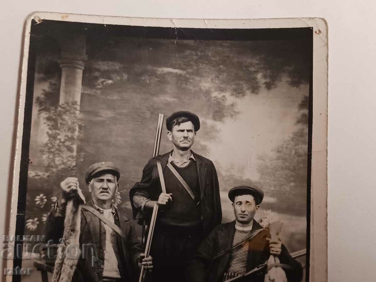 Old photo hunting, hunters, fox, rabbit - 1938 with price 10.00 BGN | € 5.11