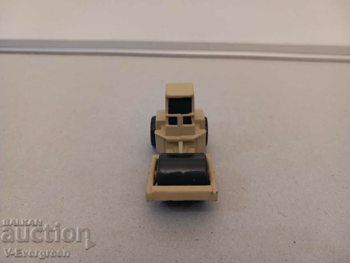 Model trolley roller 1:64 Pavement Roller Maisto with price 1.00 BGN | € 0.51 Model trolley roller 1:64 Pavement Roller Maisto with price 1.00 BGN | € 0.51