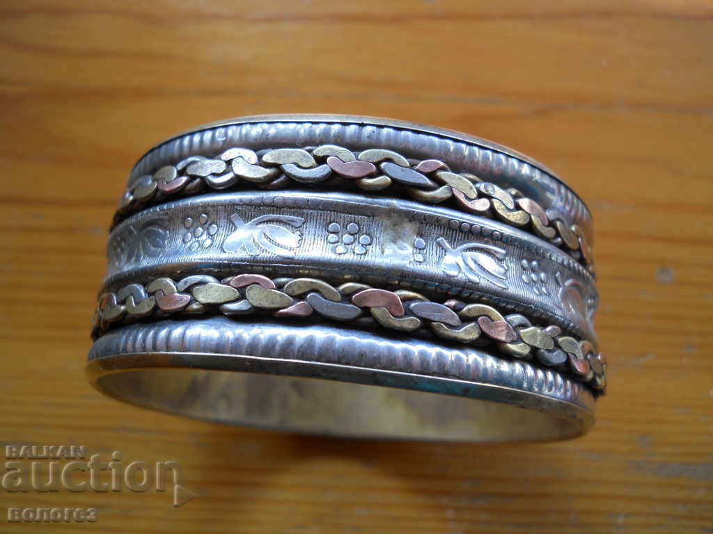 old bracelet (three component)