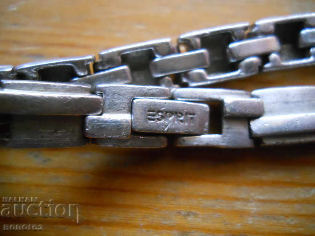 Ασημένια αλυσίδα "Esprit" - 26,90 γρ / πρ. 925 με τιμή 80.00 BGN | € 40.90 Ασημένια αλυσίδα "Esprit" - 26,90 γρ / πρ. 925 με τιμή 80.00 BGN | € 40.90