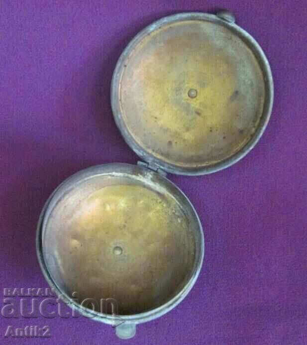 19th Century Large Bronze Pocket Watch Box with price 60.00 BGN | € 30.68 19th Century Large Bronze Pocket Watch Box with price 60.00 BGN | € 30.68