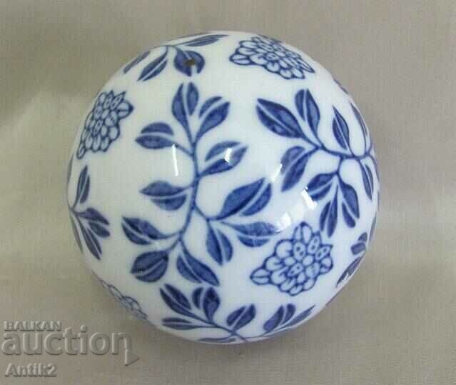 Auction 19th Century Paperweight Porcelain Underglaze Drawings Auction 19th Century Paperweight Porcelain Underglaze Drawings