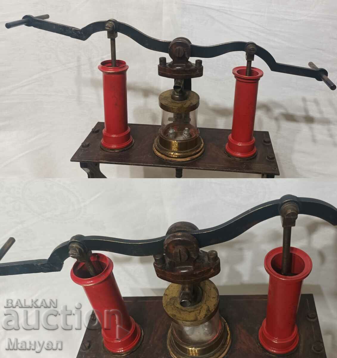 Old technical model of a fire pump.. - 6 Old technical model of a fire pump.. - 6