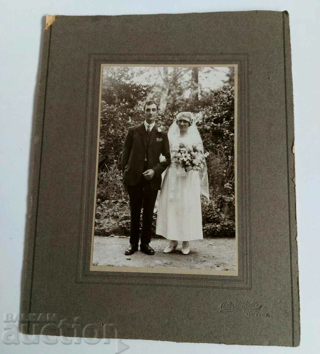 BEGINNING 20TH CENTURY WEDDING LARGE OLD PHOTO CARDBOARD WEDDING