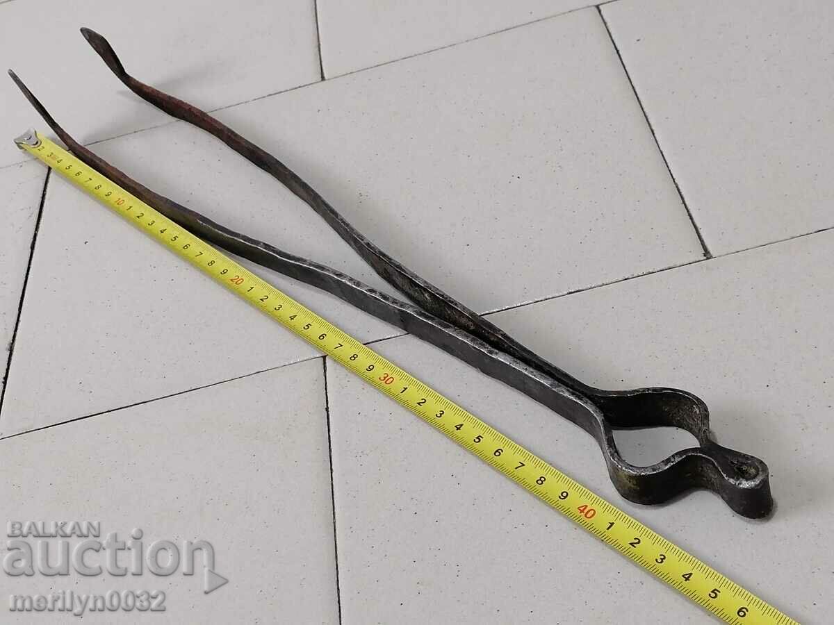 Old dilaf, tongs, wrought iron for foot - 6 Old dilaf, tongs, wrought iron for foot - 6