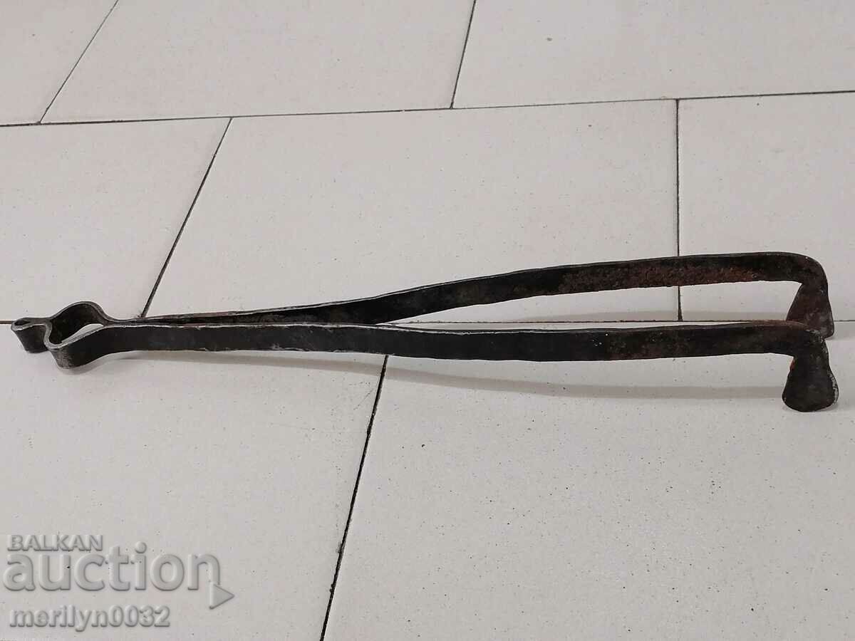 Old dilaf, tongs, wrought iron for foot - 7 Old dilaf, tongs, wrought iron for foot - 7