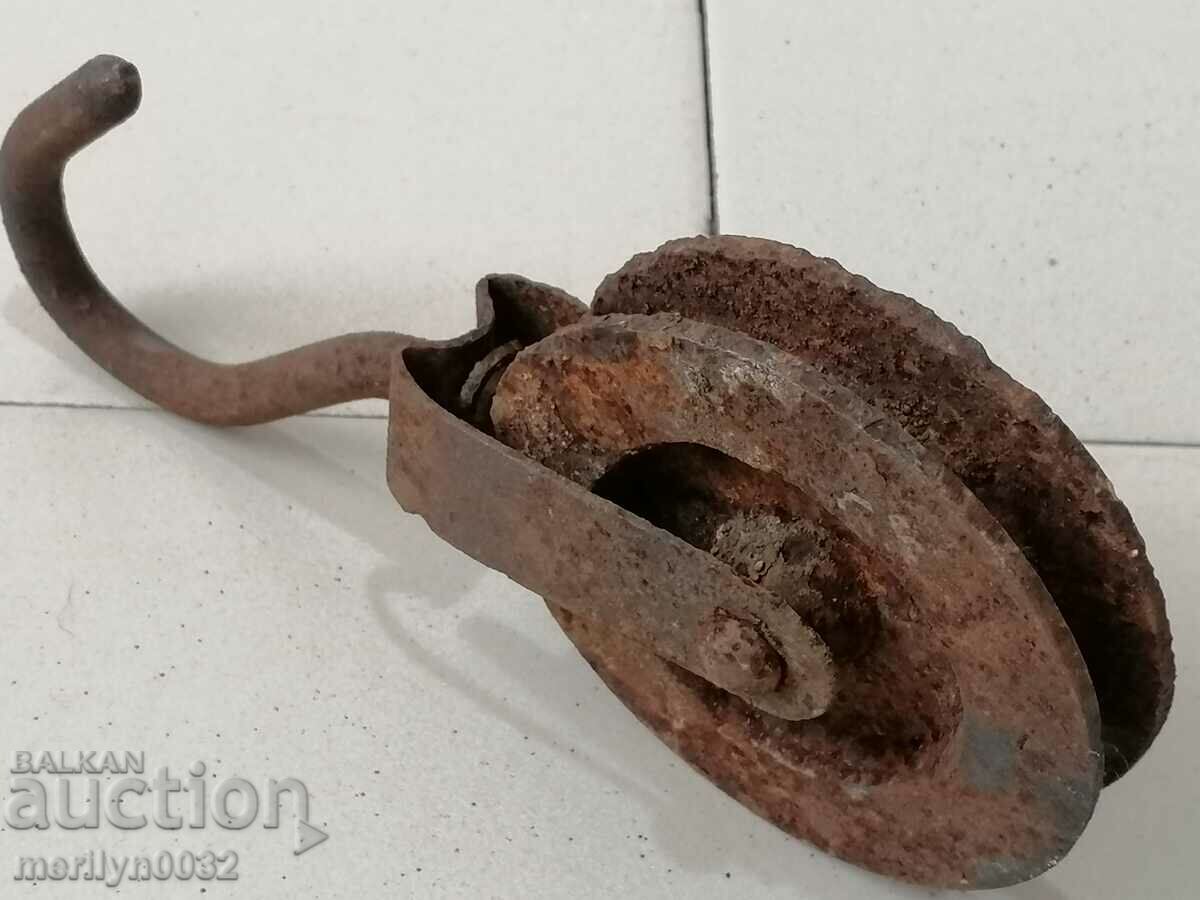 Pulley for weights roll polyspast with price 43.00 BGN | € 21.99 Pulley for weights roll polyspast with price 43.00 BGN | € 21.99