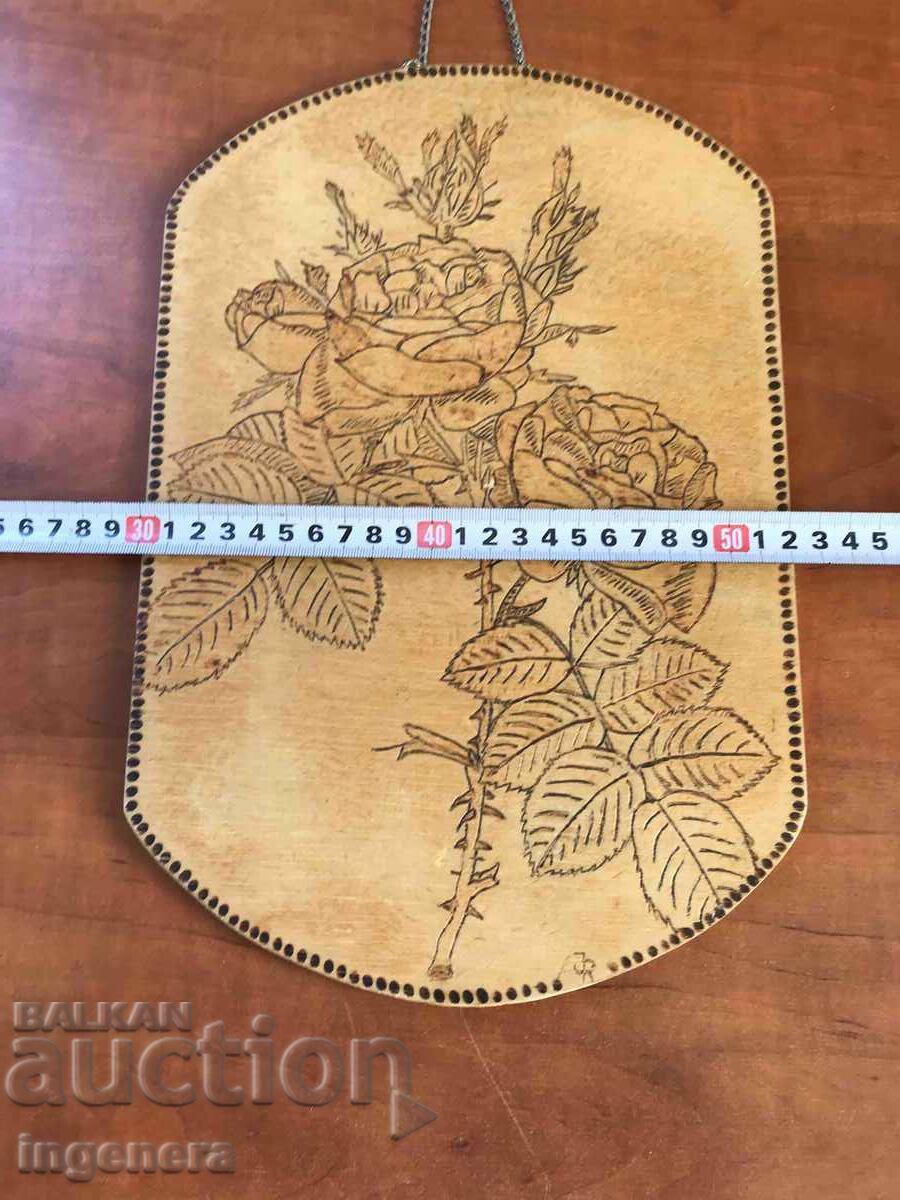 Delivery of PANEL WOOD PYROGRAPH FOR WALL ROSES