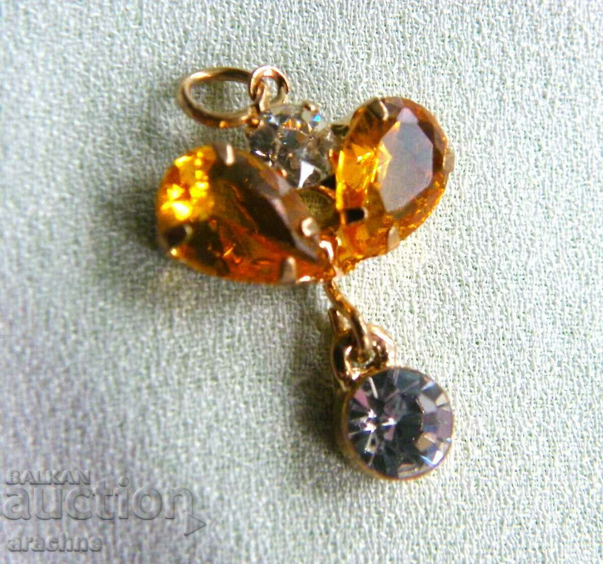 Auction Bohemia Gold Plated Silver Locket with Uranium Glass Auction Bohemia Gold Plated Silver Locket with Uranium Glass