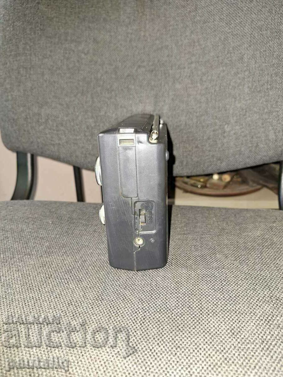 Auction OLD TRANSISTOR RADIO ALTAREK Auction OLD TRANSISTOR RADIO ALTAREK