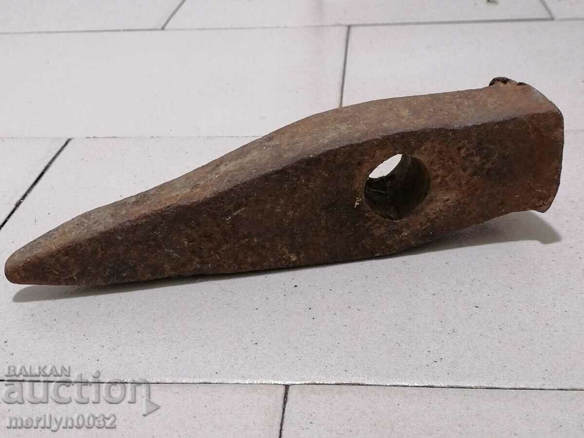Very old wrought iron chipped stone hammer - 7 Very old wrought iron chipped stone hammer - 7