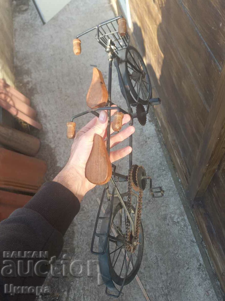 UNIQUE OLD MODEL WHEEL - 6 UNIQUE OLD MODEL WHEEL - 6