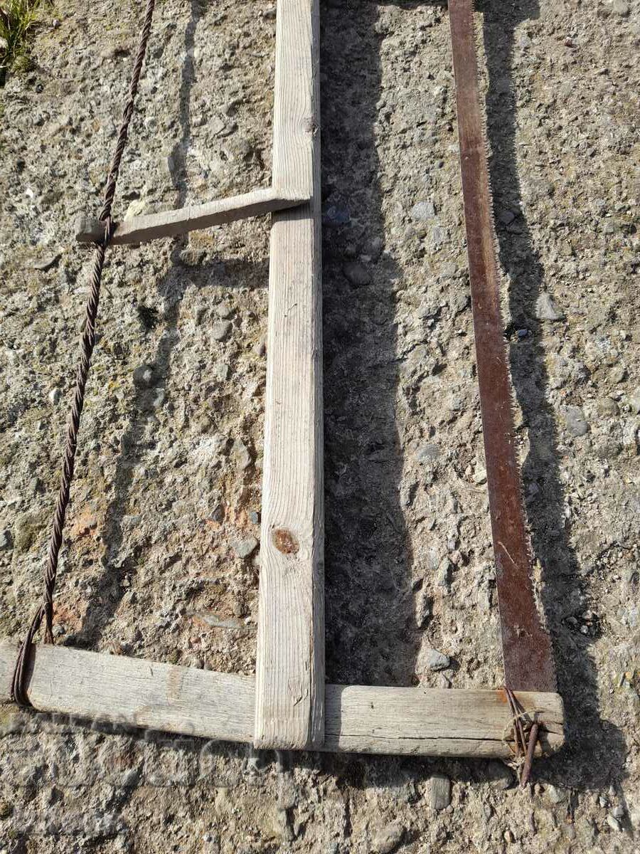 Licitație Bichkiya veche, ferăstrău