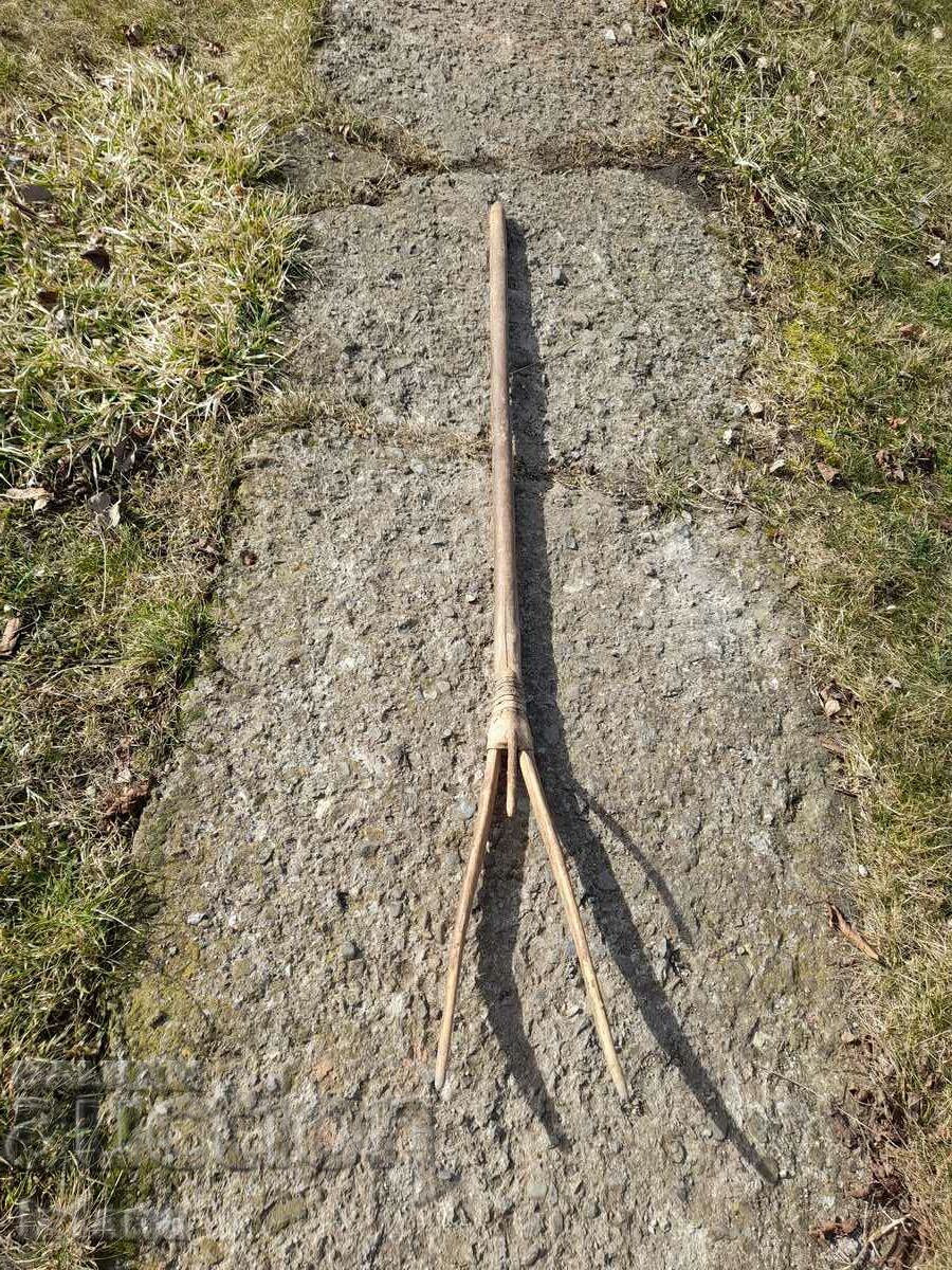 Auction Old three-cornered wooden cottage Auction Old three-cornered wooden cottage