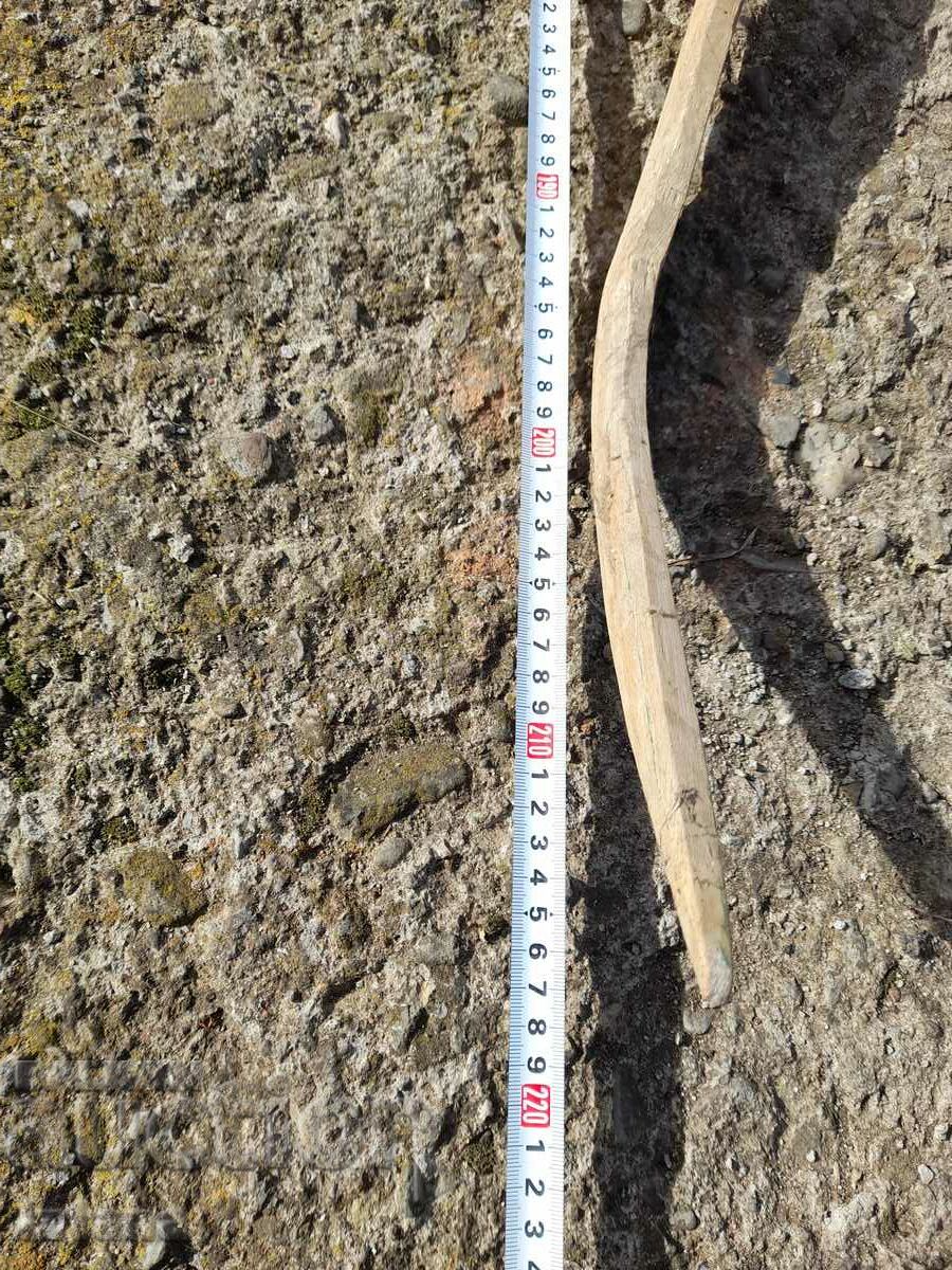 Old three-cornered wooden cottage - 6