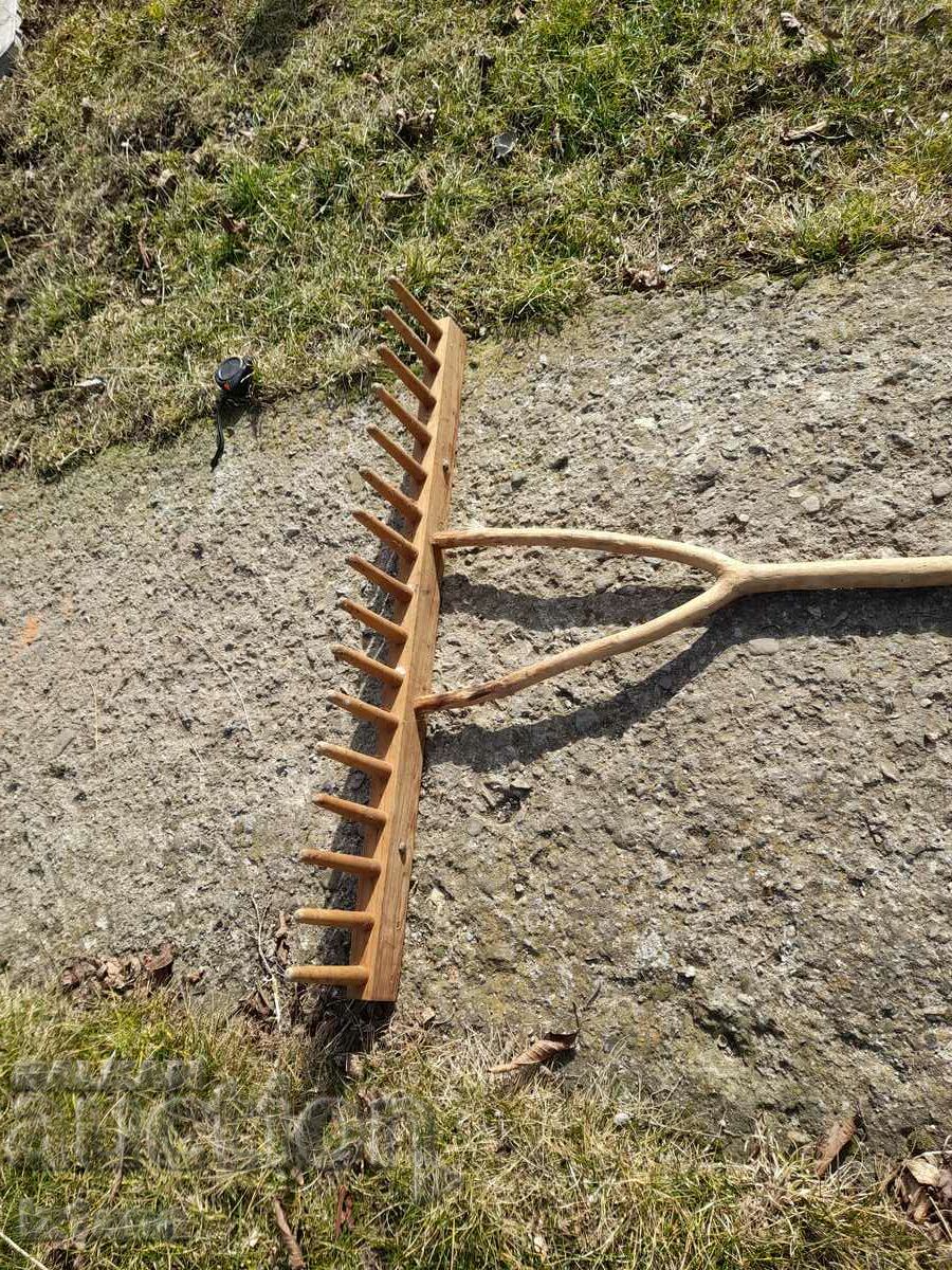 Αρχαίο κουπί με τιμή 50.00 BGN | € 25.56 Αρχαίο κουπί με τιμή 50.00 BGN | € 25.56