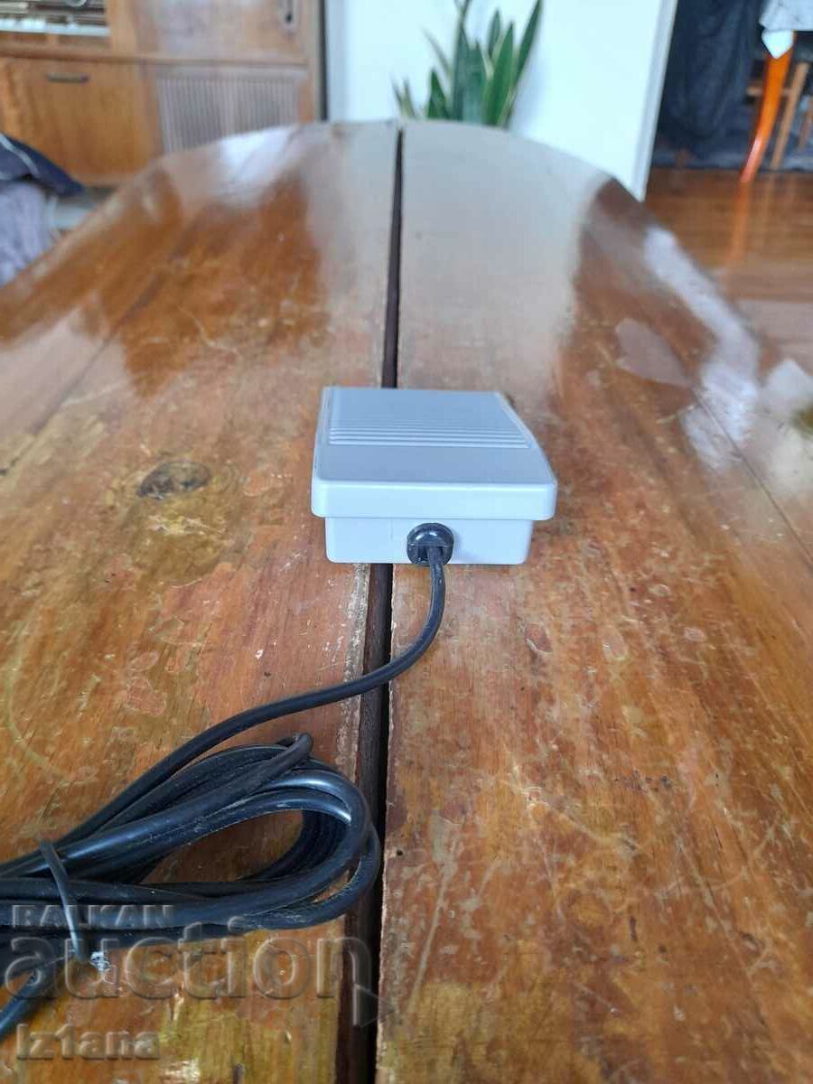 Delivery of Old control pedal