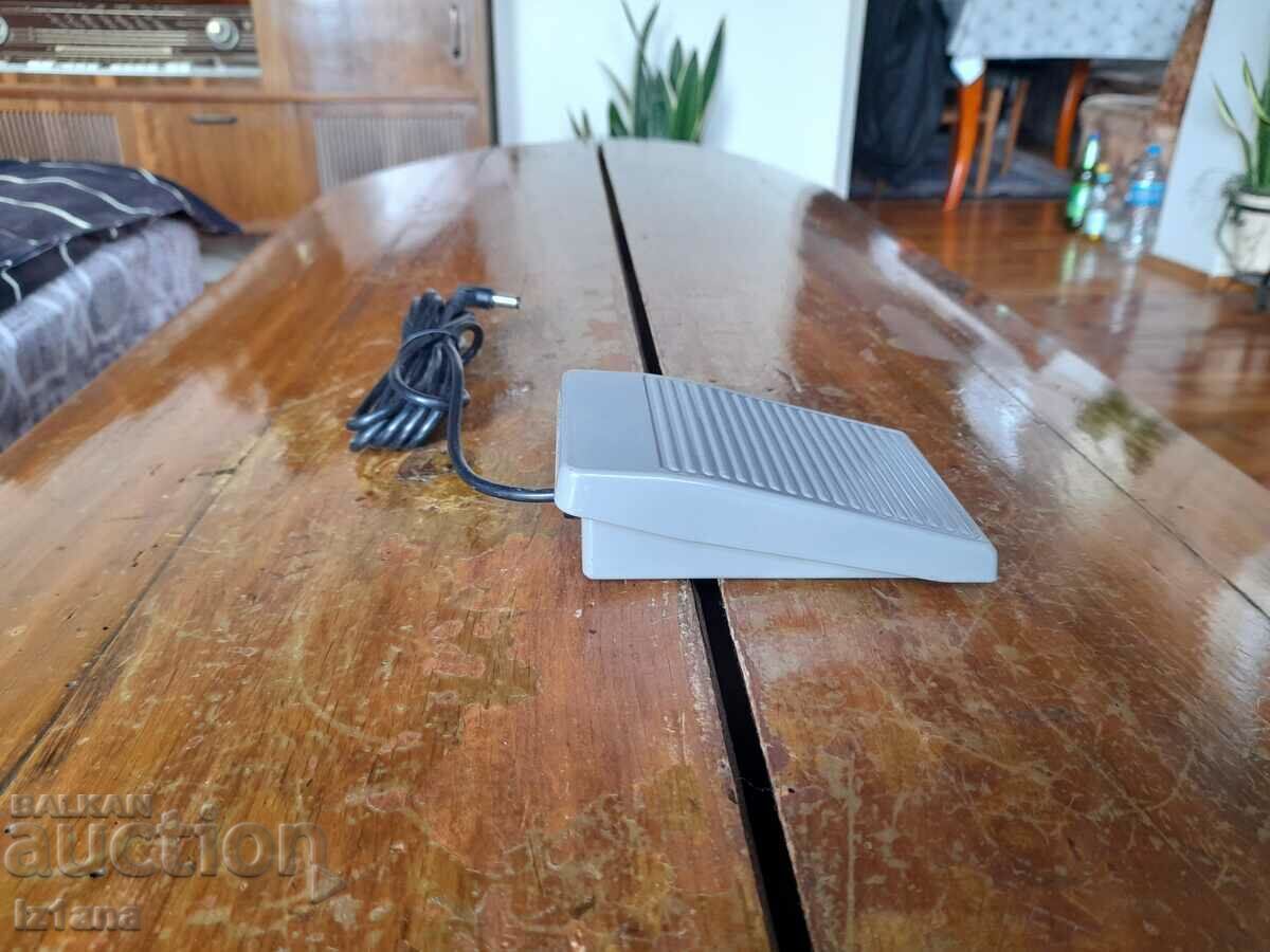 Old control pedal