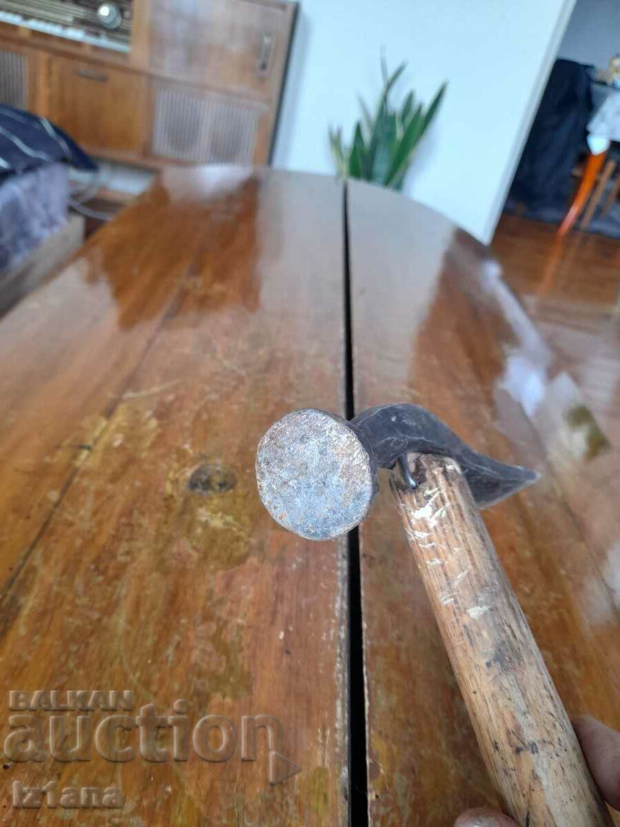 Auction Old hammer, hammer Auction Old hammer, hammer
