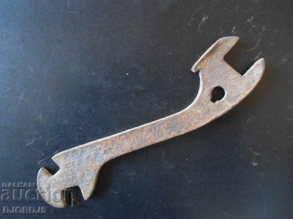 Old key with price 2.00 BGN | € 1.02 Old key with price 2.00 BGN | € 1.02