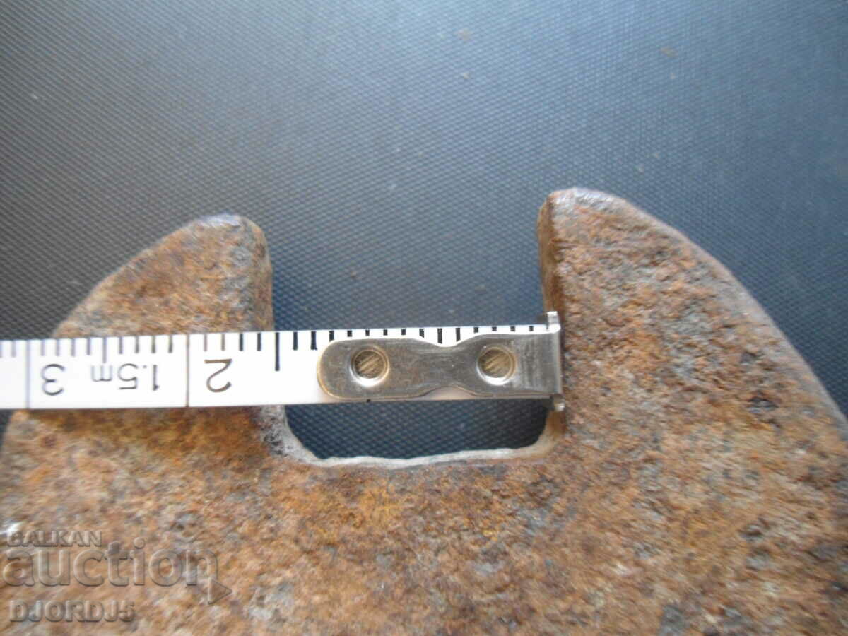 Auction Old key Auction Old key