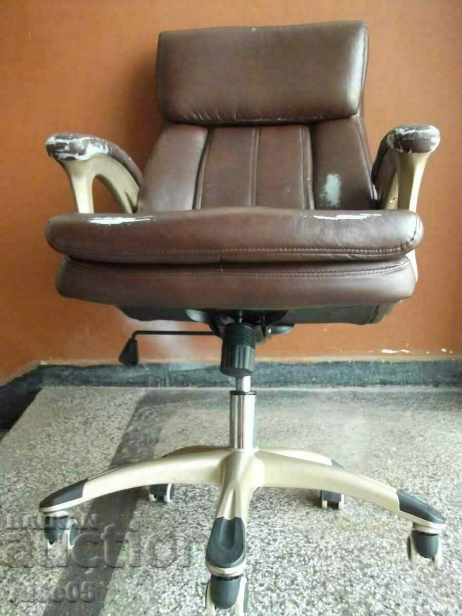 Auction Office chair - 3 Auction Office chair - 3