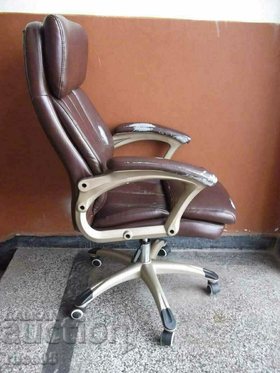 Delivery of Office chair - 3 Delivery of Office chair - 3