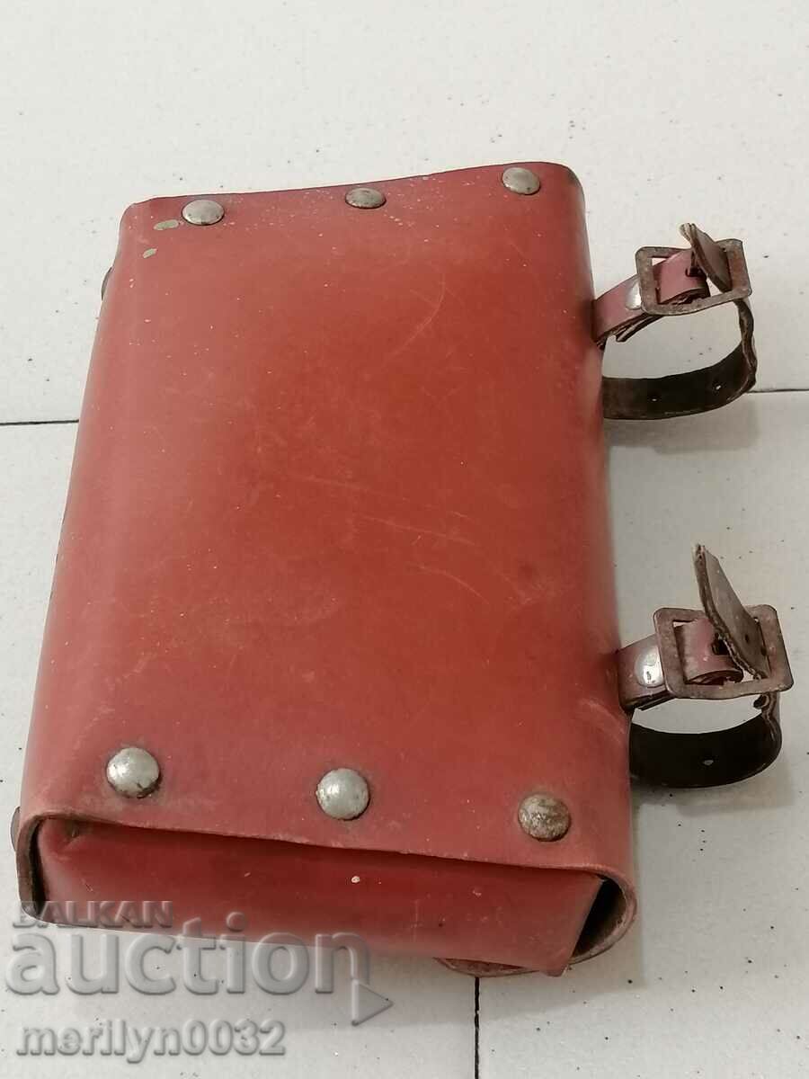 Auction Old bicycle wheel bag Auction Old bicycle wheel bag