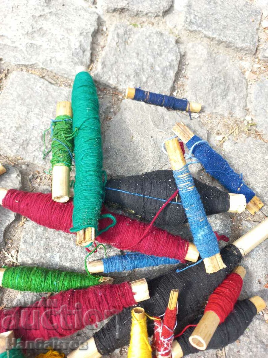 Auction OLD THREADS FOR COSTUME Auction OLD THREADS FOR COSTUME